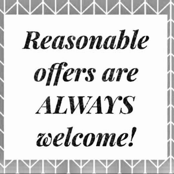 High Quality | NWOT | Gently loved Items - Picture 4 of 4